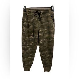 Women’s jogger sweatpants size small
